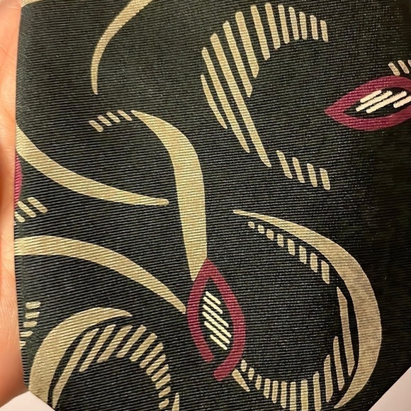 Givenchy Monsieur Abstract Swirl Geometric Design Italian Silk Tie Made in USA - Picture 8 of 14